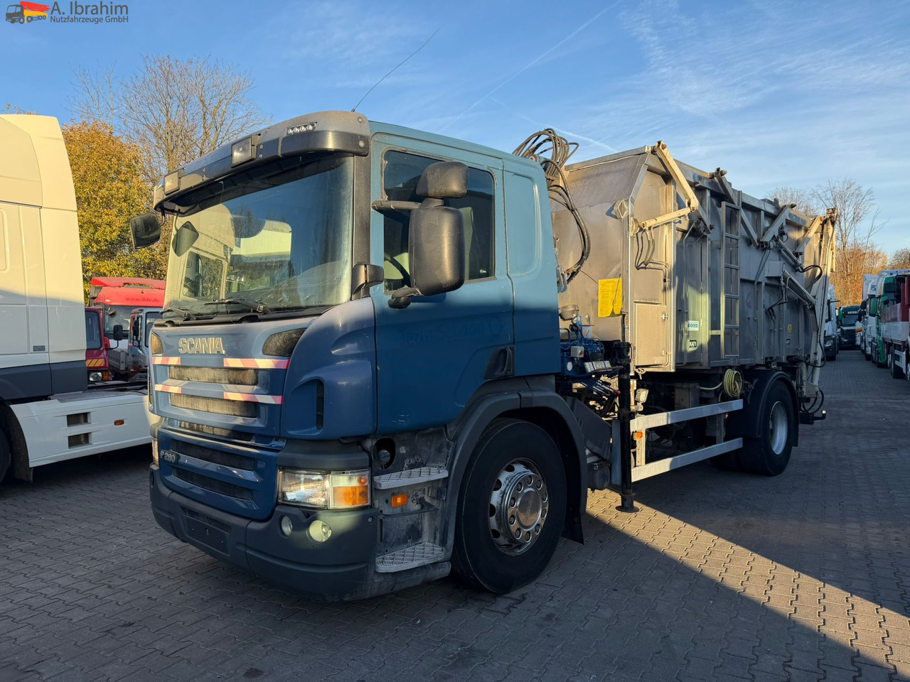 Scania B4X2 Edelstahlkipper für Tierkörperbeseitigung Kran MKG - Камион за ѓубре: слика 1 Scania B4X2 Edelstahlkipper für Tierkörperbeseitigung Kran MKG - Камион за ѓубре: слика 1
