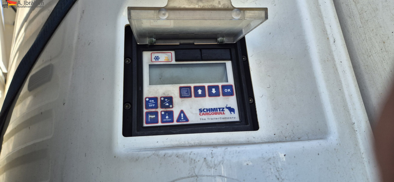 Schmitz SKO 24 Stirnwandschaden, voll fahrbereit Schmitz Kühlaggregat - Полуприколка ладилник: слика 3 Schmitz SKO 24 Stirnwandschaden, voll fahrbereit Schmitz Kühlaggregat - Полуприколка ладилник: слика 3