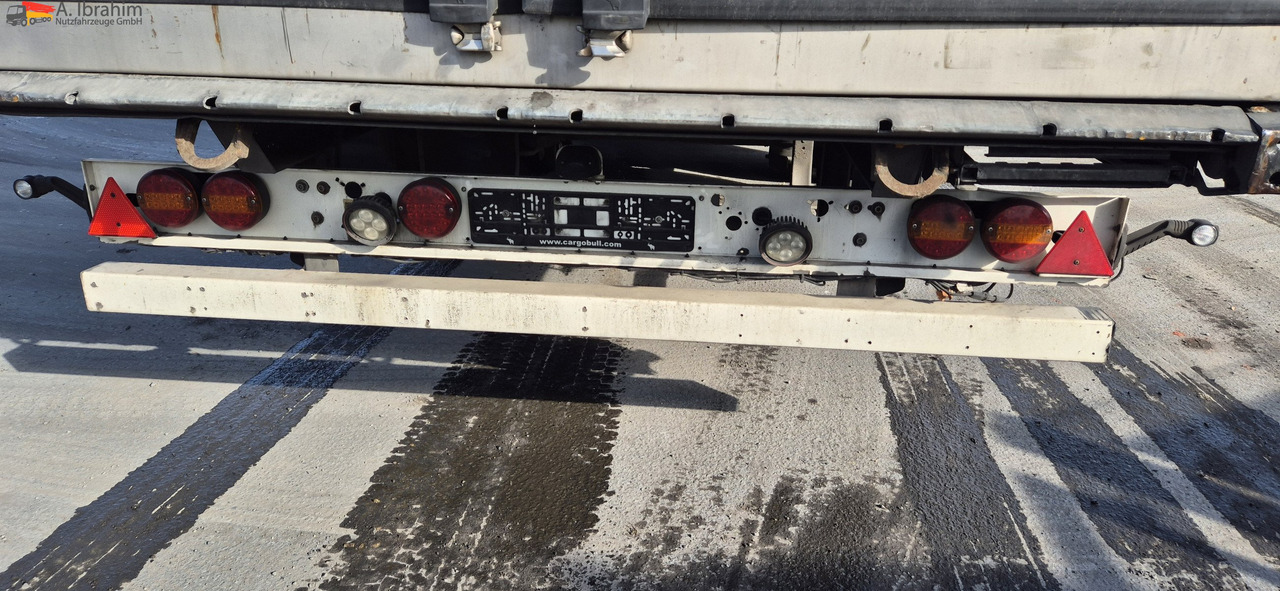 Schmitz SKO24 Carrier Vector 1550 reparierter Schaden Stütze links - Полуприколка ладилник: слика 3 Schmitz SKO24 Carrier Vector 1550 reparierter Schaden Stütze links - Полуприколка ладилник: слика 3