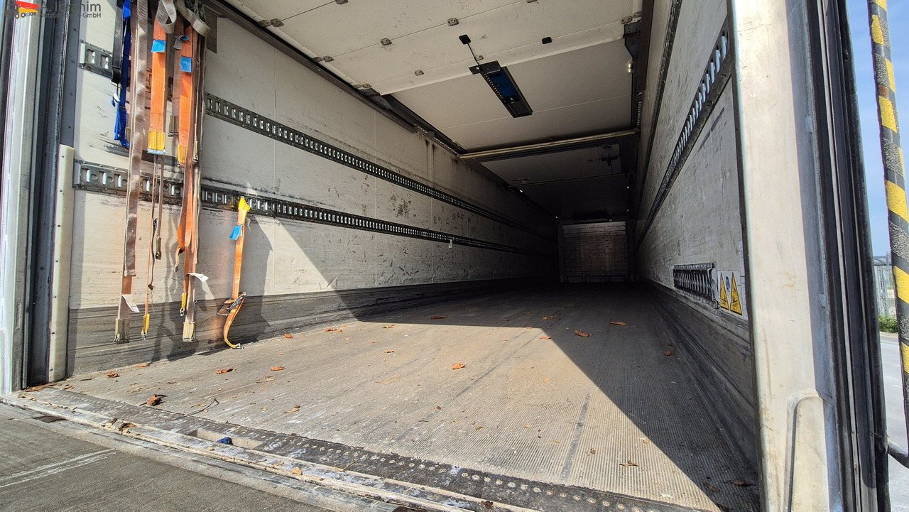 Schmitz SKO24 Frigoblock, LBW, Zustand sehr sauber Lenkachse, Liftachse - Полуприколка ладилник: слика 3 Schmitz SKO24 Frigoblock, LBW, Zustand sehr sauber Lenkachse, Liftachse - Полуприколка ладилник: слика 3