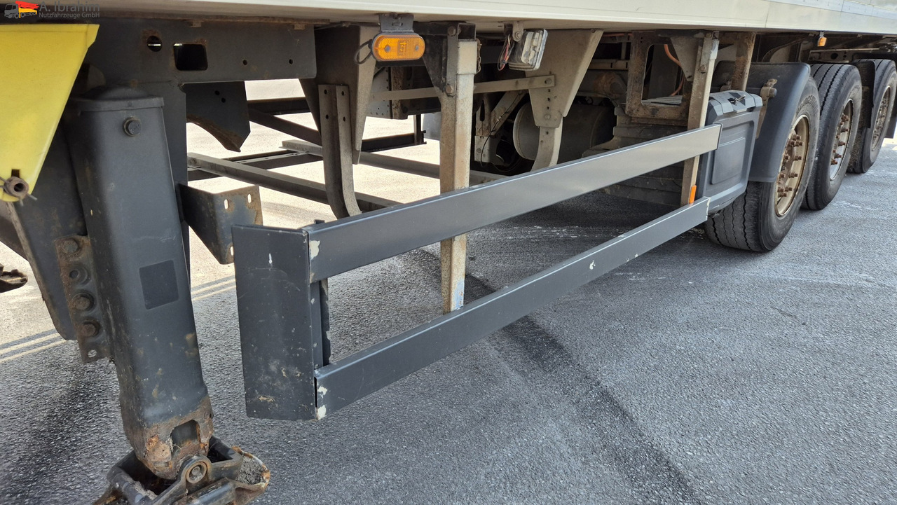 Schmitz SKO24 Frigoblock, LBW, Zustand sehr sauber Lenkachse, Liftachse - Полуприколка ладилник: слика 5 Schmitz SKO24 Frigoblock, LBW, Zustand sehr sauber Lenkachse, Liftachse - Полуприколка ладилник: слика 5