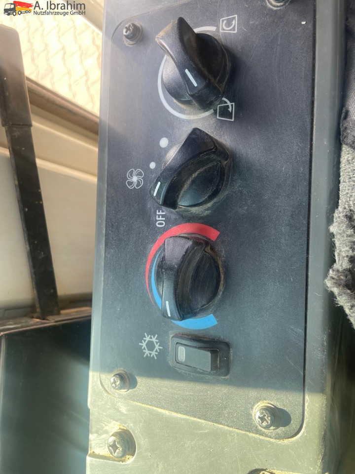 Takeuchi TB 1140 14 Ton | Schnellwechsler | Schwenkfunktion | Klima | 5x Löffel | Radio - Багер гасеничар: слика 2 Takeuchi TB 1140 14 Ton | Schnellwechsler | Schwenkfunktion | Klima | 5x Löffel | Radio - Багер гасеничар: слика 2