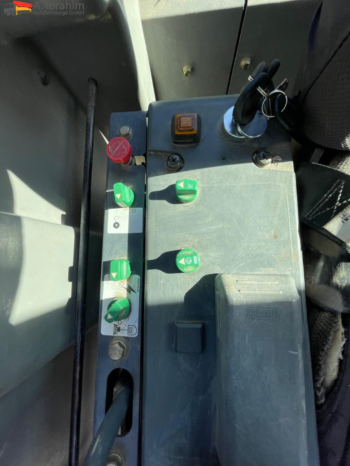 Takeuchi TB 1140 14 Ton | Schnellwechsler | Schwenkfunktion | Klima | 5x Löffel | Radio - Багер гасеничар: слика 3 Takeuchi TB 1140 14 Ton | Schnellwechsler | Schwenkfunktion | Klima | 5x Löffel | Radio - Багер гасеничар: слика 3