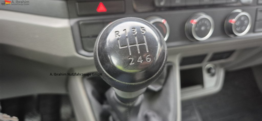 VW Crafter LBW, Vollausstattung - Комбе фургон: слика 4 VW Crafter LBW, Vollausstattung - Комбе фургон: слика 4