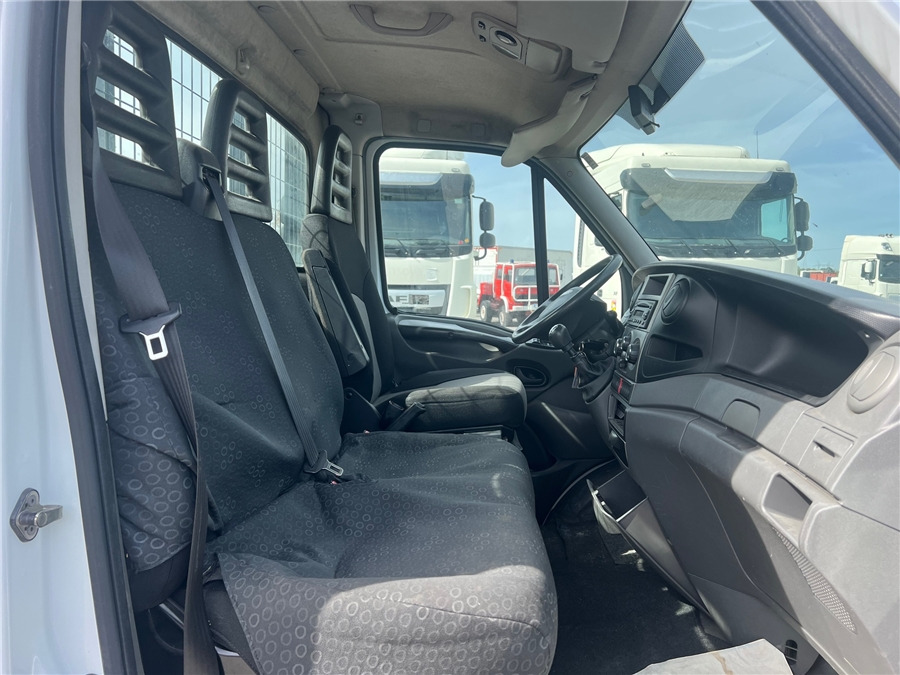 Комбе со отворен сандак Iveco 35C17: слика 14