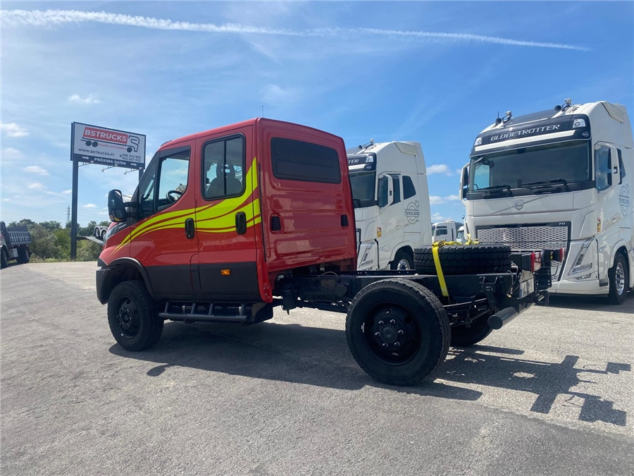 Iveco 70-S180 4X4 - Камион со кабинска шасија: слика 3 Iveco 70-S180 4X4 - Камион со кабинска шасија: слика 3