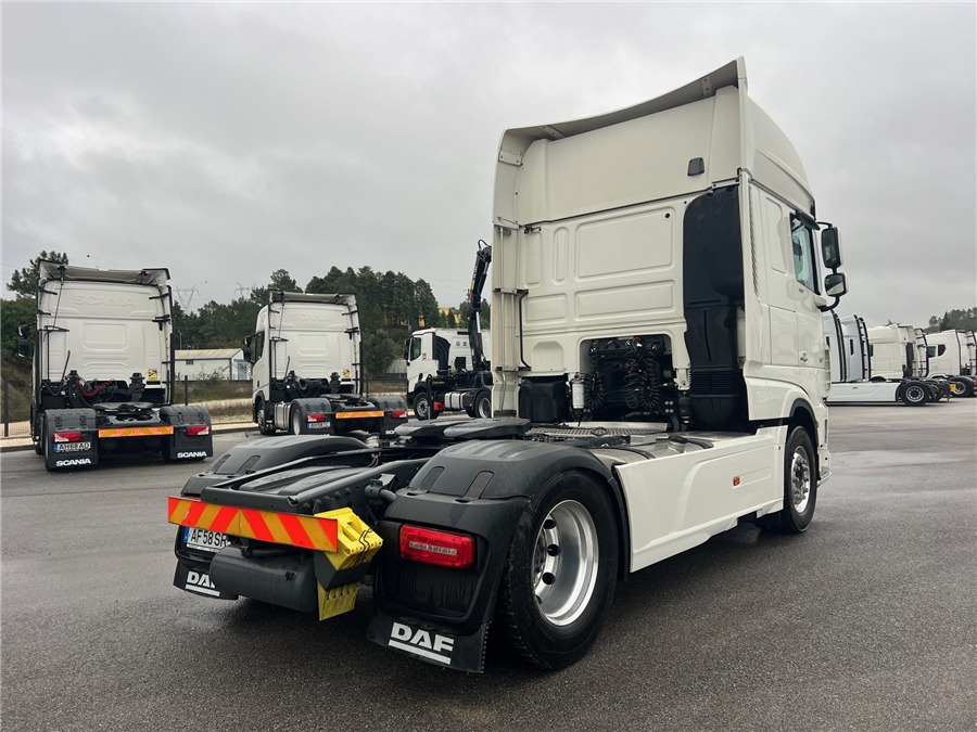 DAF XF 530 Retarder / Airparkoll - Камион влекач: слика 4 DAF XF 530 Retarder / Airparkoll - Камион влекач: слика 4