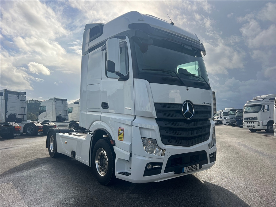 MERCEDES-BENZ 1851 / RETARDER - Камион влекач: слика 1 MERCEDES-BENZ 1851 / RETARDER - Камион влекач: слика 1