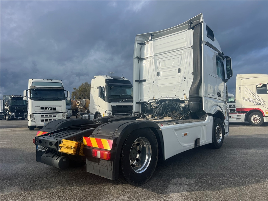 MERCEDES-BENZ 1851 / RETARDER - Камион влекач: слика 4 MERCEDES-BENZ 1851 / RETARDER - Камион влекач: слика 4