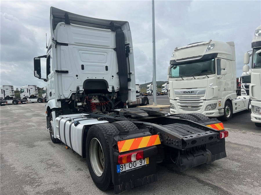 MERCEDES-BENZ ACTROS 1845 LS - Камион влекач: слика 4 MERCEDES-BENZ ACTROS 1845 LS - Камион влекач: слика 4