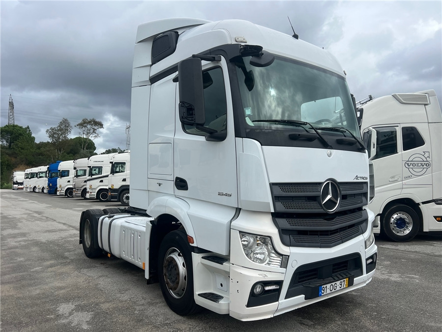 MERCEDES-BENZ ACTROS 1845 LS - Камион влекач: слика 1 MERCEDES-BENZ ACTROS 1845 LS - Камион влекач: слика 1