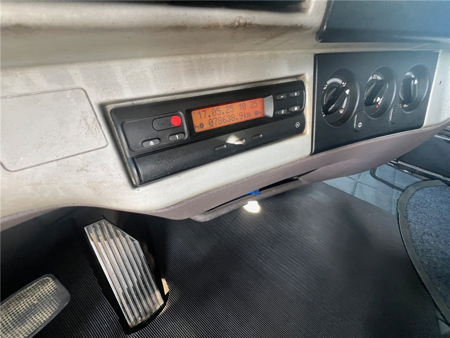 Камион влекач Renault AE 440 / MANUAL GEARBOX: слика 18