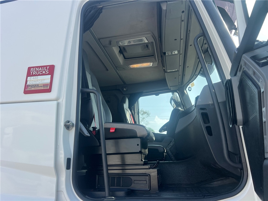 Лизинг на Renault C 460 Renault C 460: слика 13