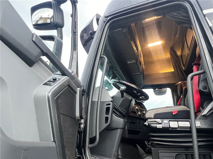 Камион влекач Renault T 520 HIGHCAB: слика 11