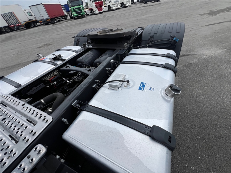 Камион влекач Scania R450: слика 9