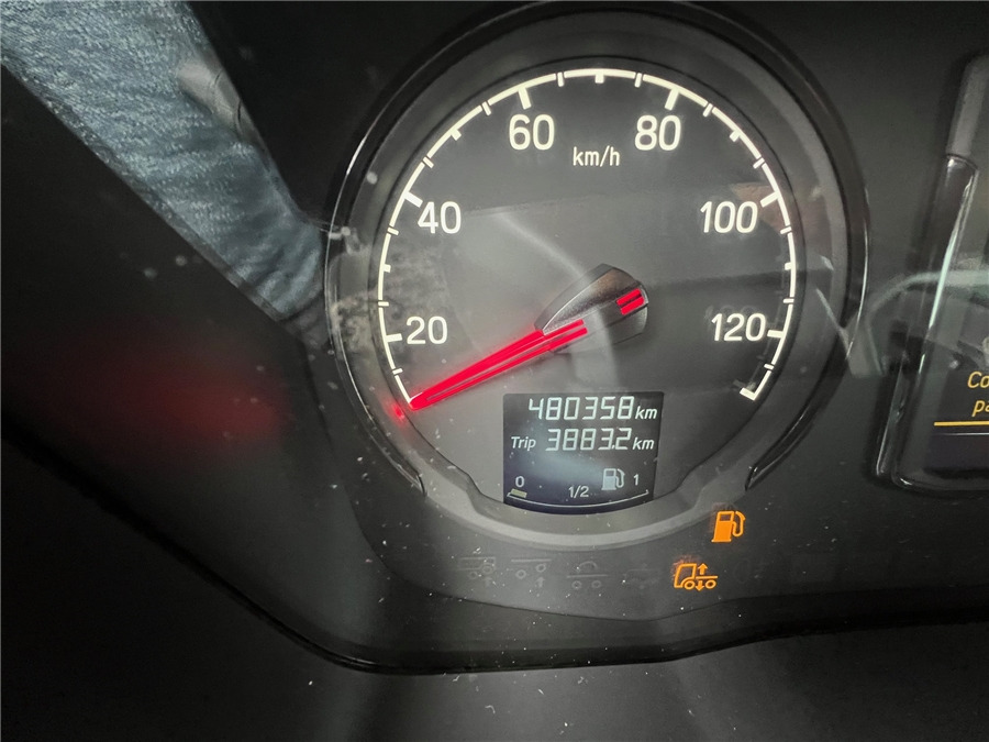 Камион влекач Scania R450: слика 20