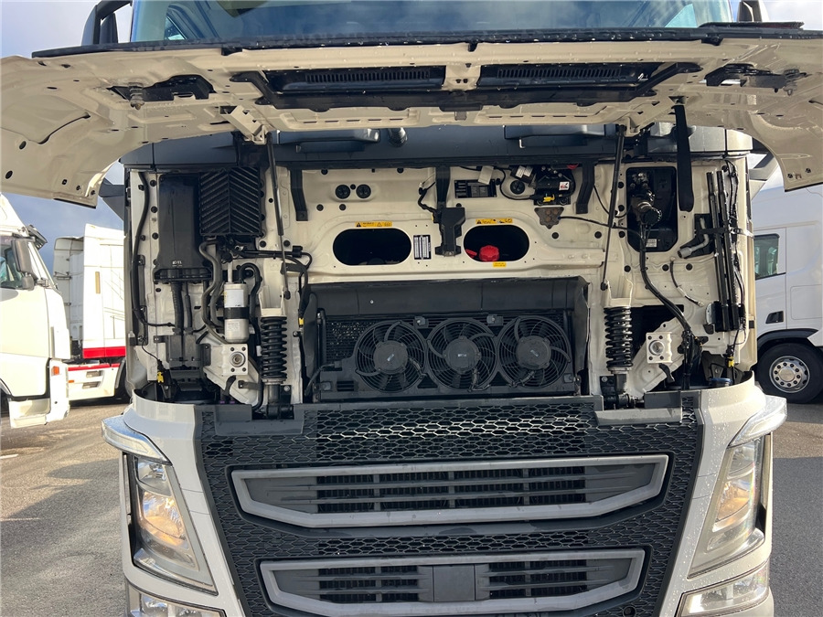 Камион влекач Volvo FH500 / RETARDER / IPARKCOOL: слика 13 Камион влекач Volvo FH500 / RETARDER / IPARKCOOL: слика 13