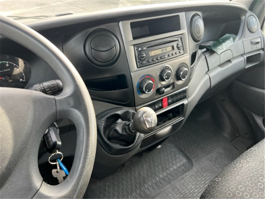 Комбе Iveco 35C17: слика 8