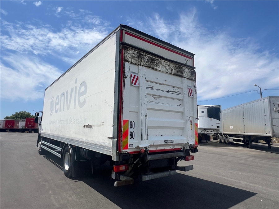 Renault D 19 - Изотермален камион: слика 5 Renault D 19 - Изотермален камион: слика 5