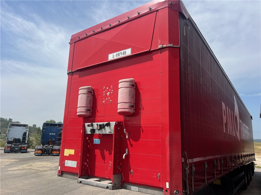 SCHMITZ CARGOBULL SCB-S3T TETO ELEVAR - Полуприколка со церада: слика 4 SCHMITZ CARGOBULL SCB-S3T TETO ELEVAR - Полуприколка со церада: слика 4