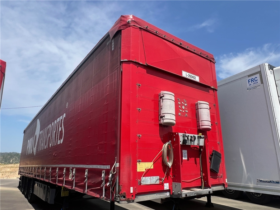 SCHMITZ CARGOBULL SCB-S3T TETO ELEVAR - Полуприколка со церада: слика 1 SCHMITZ CARGOBULL SCB-S3T TETO ELEVAR - Полуприколка со церада: слика 1