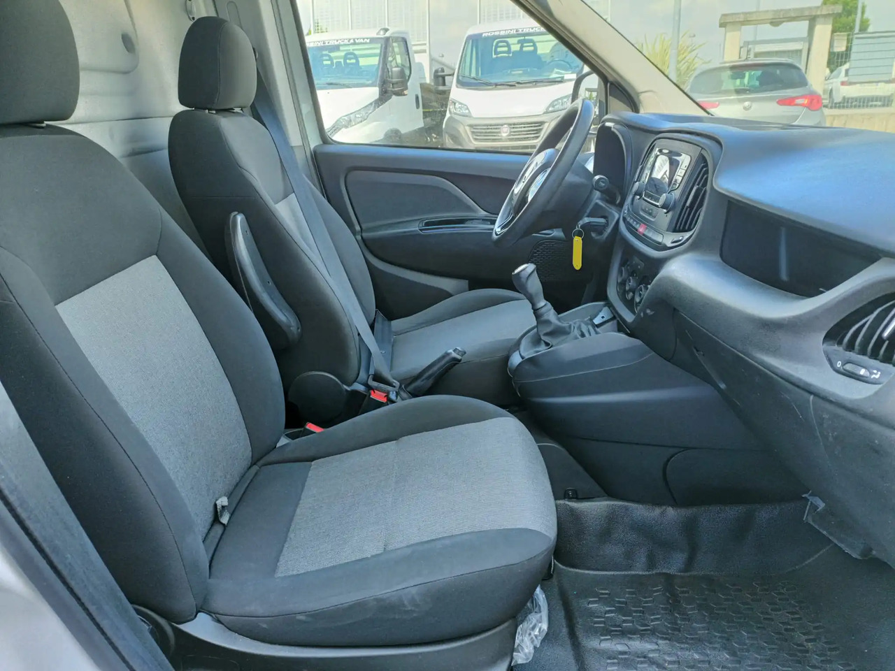 Товарно комбе FIAT DOBLO CARGO 1.3 MJT SX: слика 6