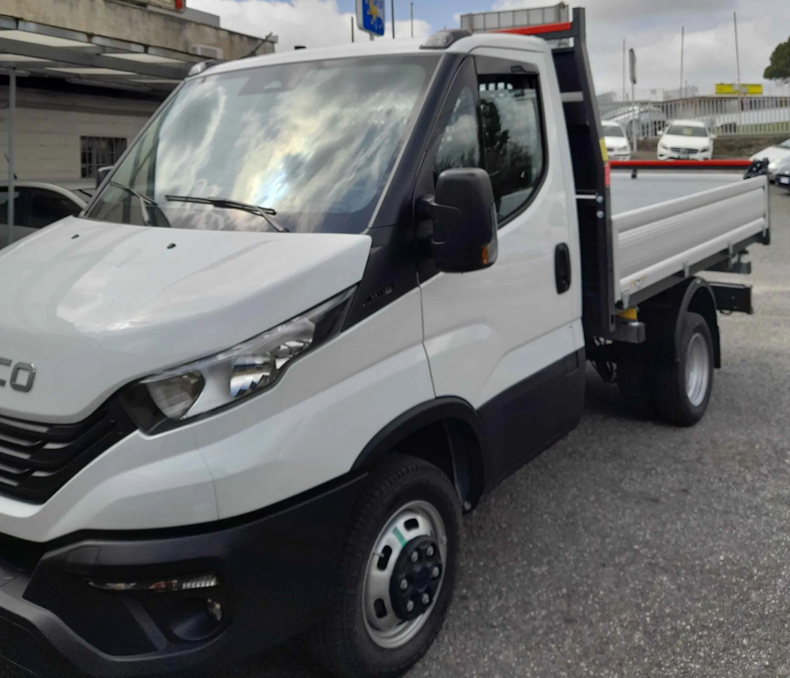 IVECO DAILY 35C12 2.3 RIBALTABILE 2025 NUOVO - Комби кипер: слика 1 IVECO DAILY 35C12 2.3 RIBALTABILE 2025 NUOVO - Комби кипер: слика 1