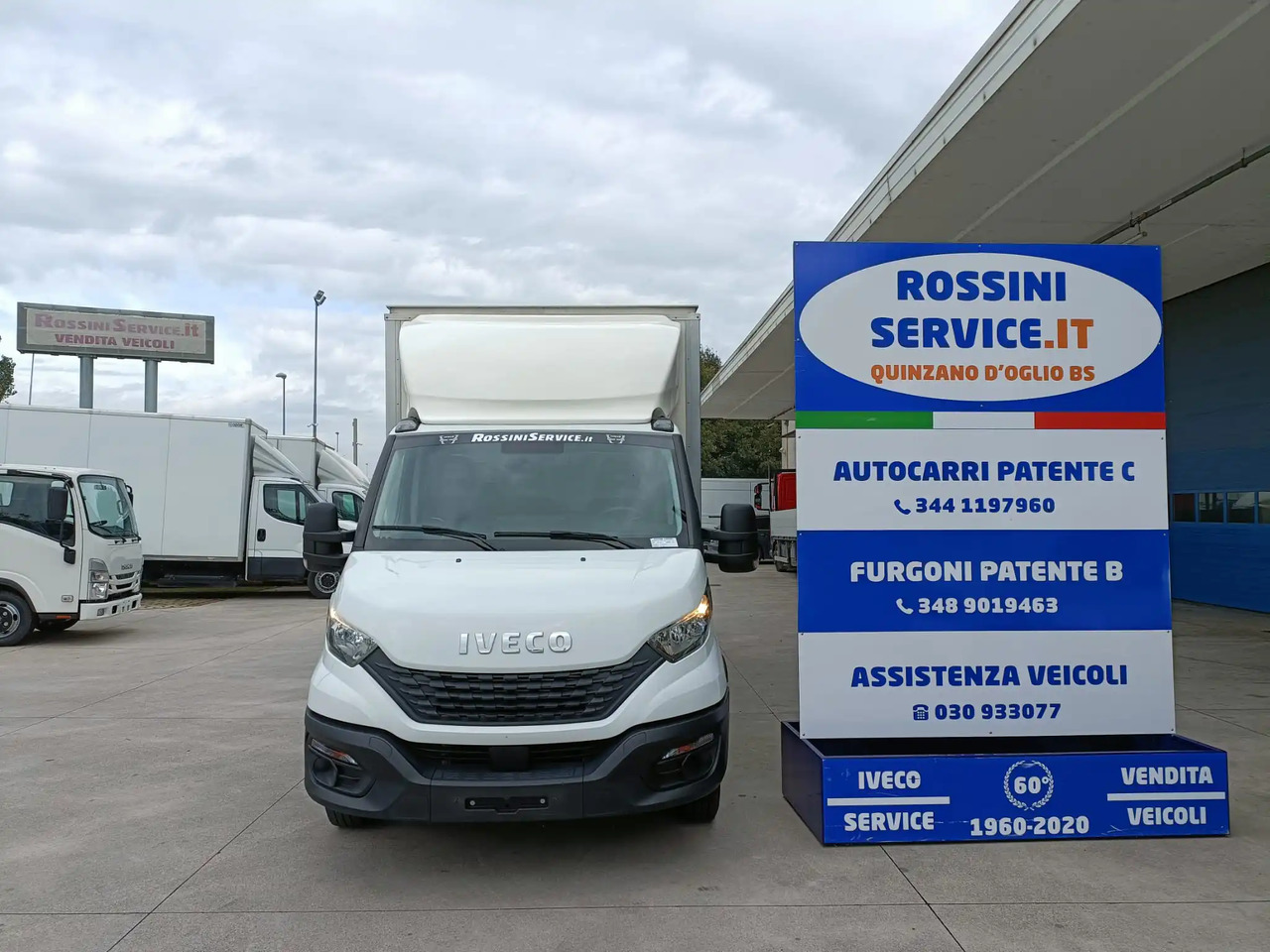 Комбе фургон IVECO DAILY 35C16 3.0: слика 8