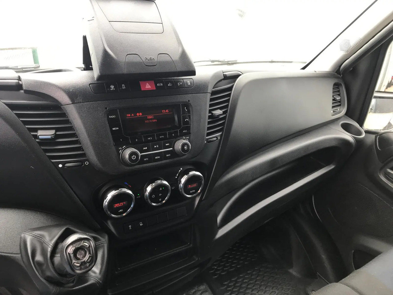 IVECO DAILY 35C16 CC 3000 - Комбе со церада: слика 4 IVECO DAILY 35C16 CC 3000 - Комбе со церада: слика 4