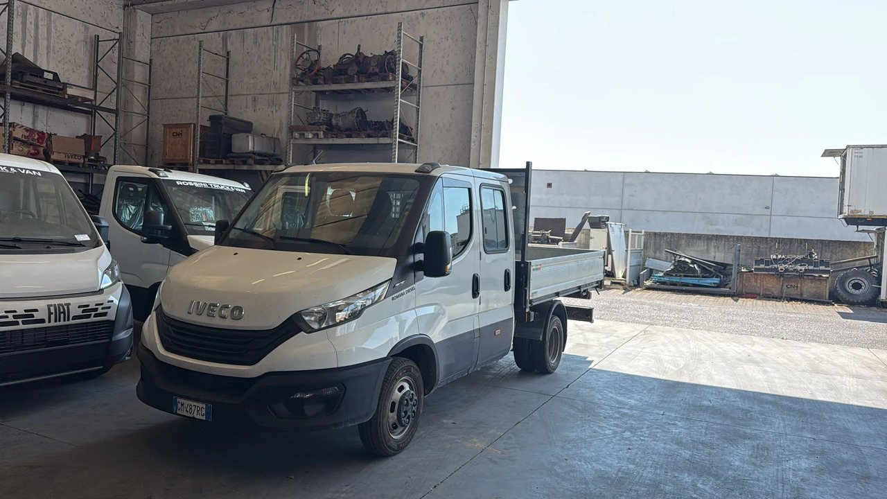 IVECO DAILY 35C16 DOPPIA CABINA RIBALTABILE TRILATERALE 3.0 - Комби кипер: слика 1 IVECO DAILY 35C16 DOPPIA CABINA RIBALTABILE TRILATERALE 3.0 - Комби кипер: слика 1