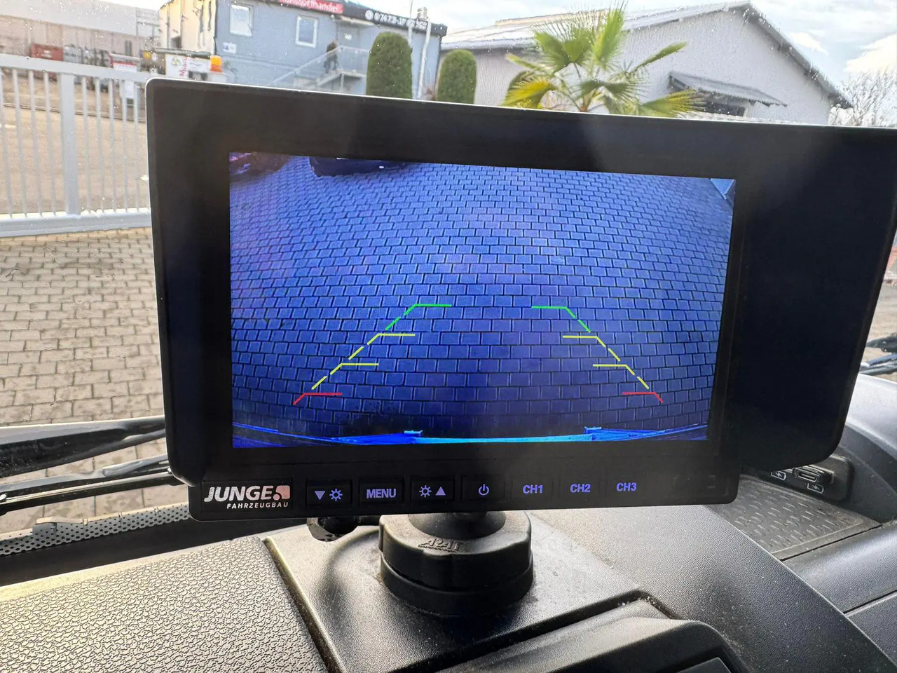 IVECO EUROCARGO 75E21 - Камион со кабинска шасија: слика 2 IVECO EUROCARGO 75E21 - Камион со кабинска шасија: слика 2