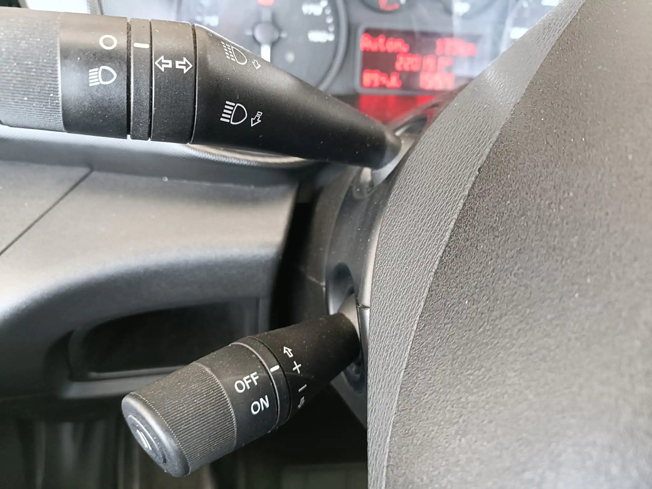 IVECO DAILY 35C15 - Комбе: слика 4 IVECO DAILY 35C15 - Комбе: слика 4