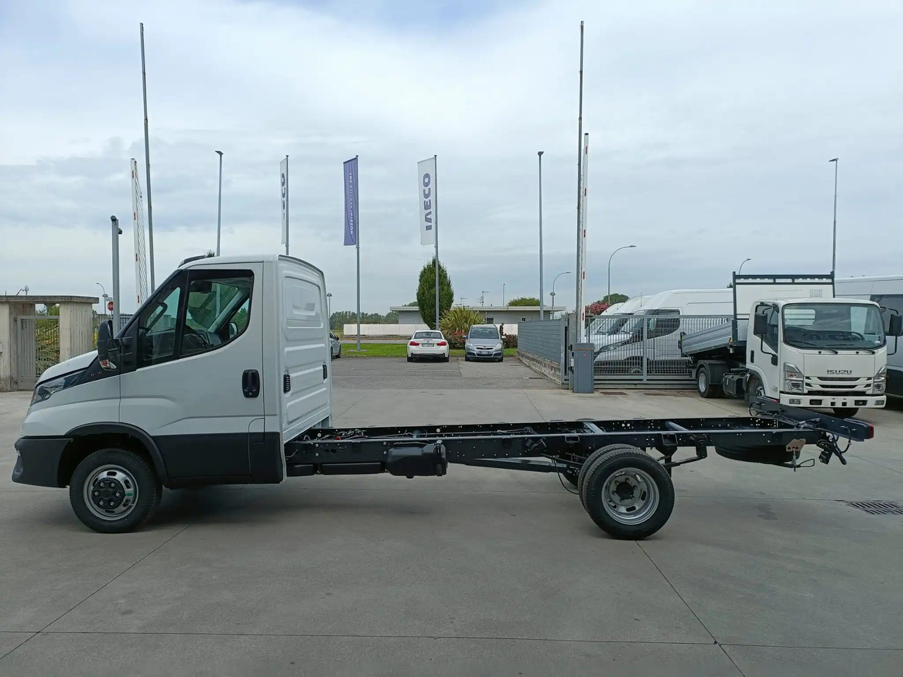IVECO DAILY 35C18 MOD. 2025 A TELAIO NUOVO - Комбе: слика 5 IVECO DAILY 35C18 MOD. 2025 A TELAIO NUOVO - Комбе: слика 5