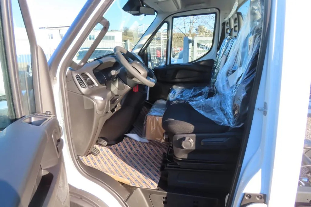 IVECO DAILY 72C18 - Комбе: слика 4 IVECO DAILY 72C18 - Комбе: слика 4
