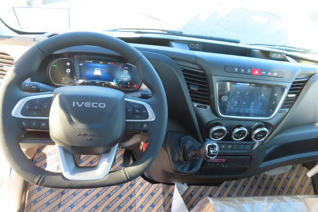 IVECO DAILY 72C18 - Комбе: слика 5 IVECO DAILY 72C18 - Комбе: слика 5