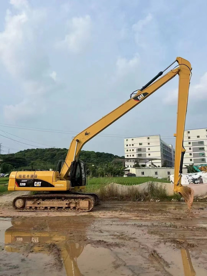 CAT 320D Extended Arm - Багер гасеничар: слика 1 CAT 320D Extended Arm - Багер гасеничар: слика 1