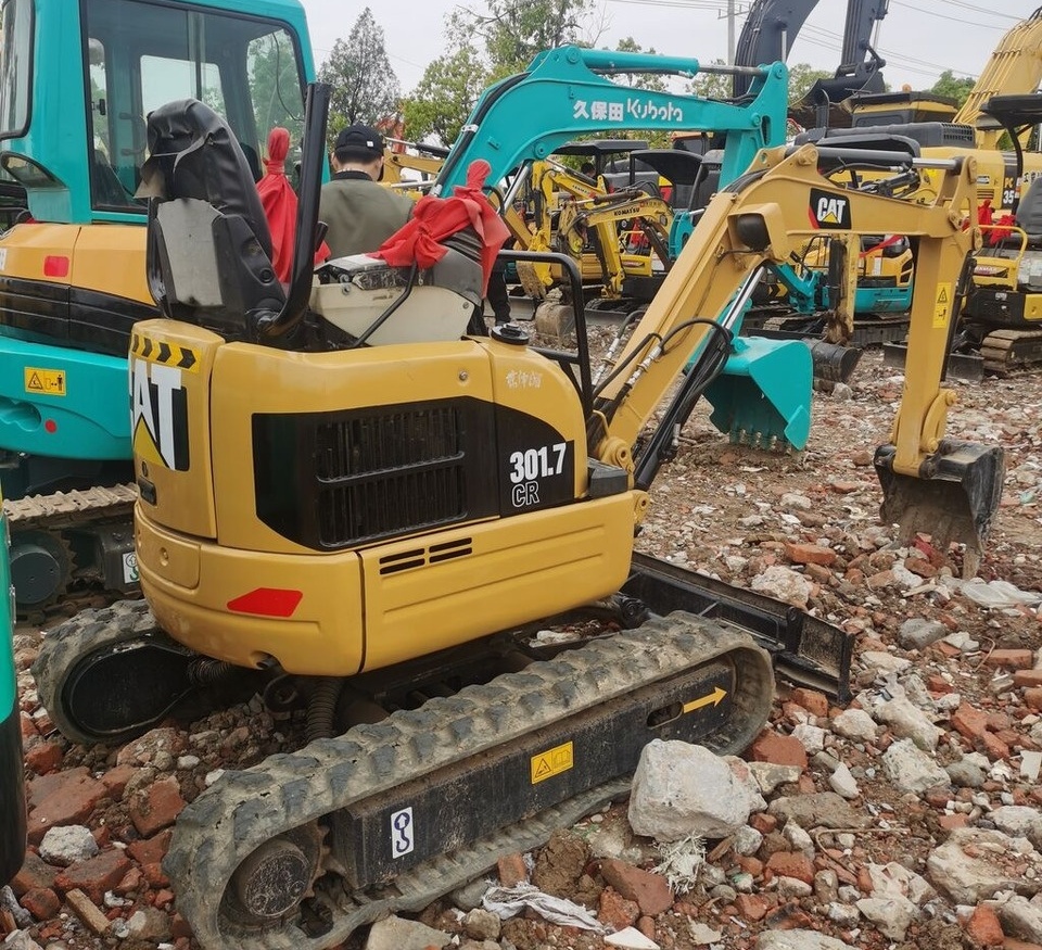 Caterpillar 301.7 - Мини багер: слика 5 Caterpillar 301.7 - Мини багер: слика 5