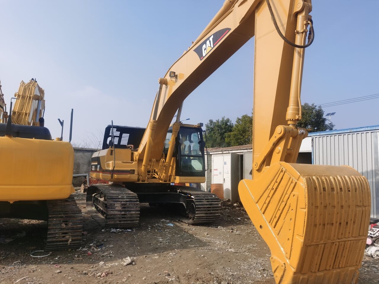 Caterpillar 325B - Багер гасеничар: слика 3 Caterpillar 325B - Багер гасеничар: слика 3
