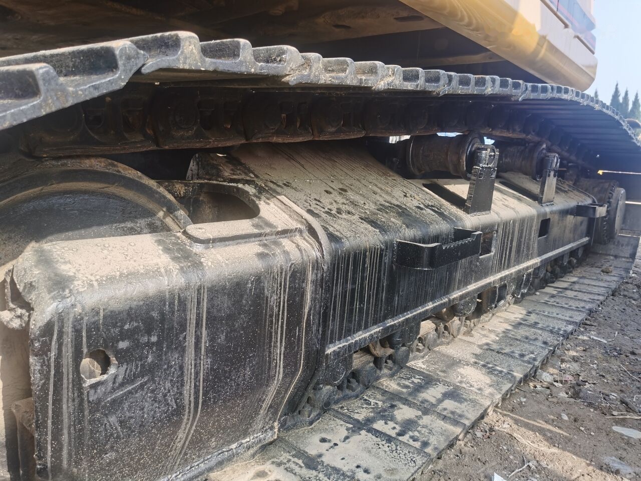 Caterpillar 325B - Багер гасеничар: слика 1 Caterpillar 325B - Багер гасеничар: слика 1