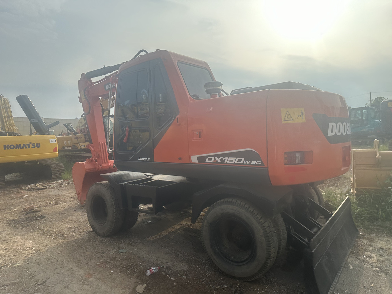 Doosan DX150W-9C - Багер на тркала: слика 4 Doosan DX150W-9C - Багер на тркала: слика 4
