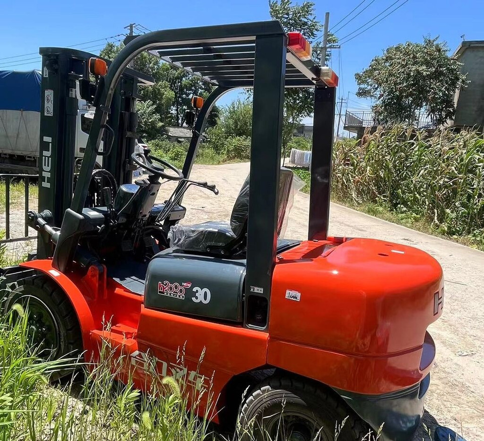 Heli K30 - Дизел вилушкар: слика 3 Heli K30 - Дизел вилушкар: слика 3