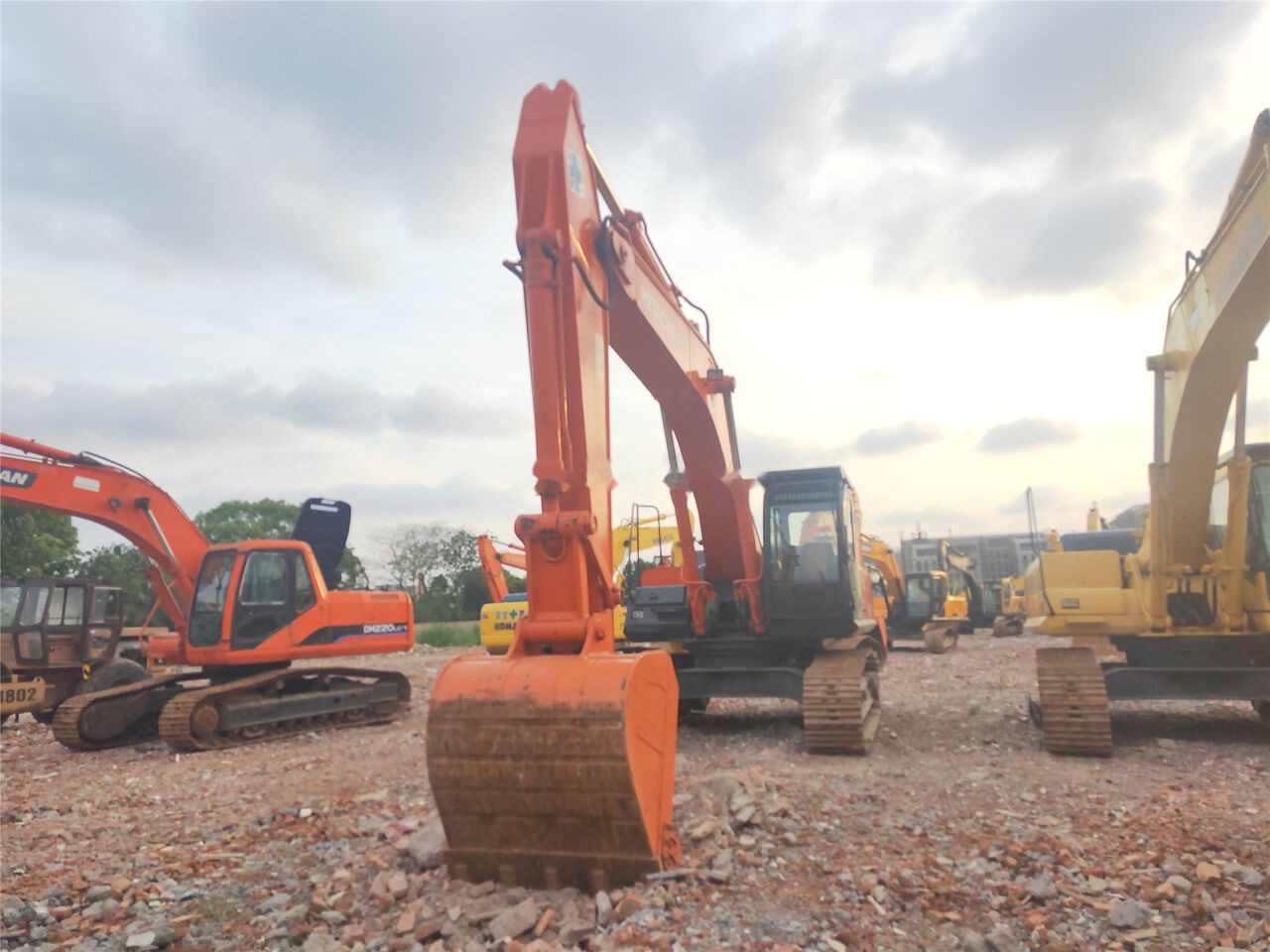 Hitachi ZX350H-3G - Багер гасеничар: слика 5 Hitachi ZX350H-3G - Багер гасеничар: слика 5