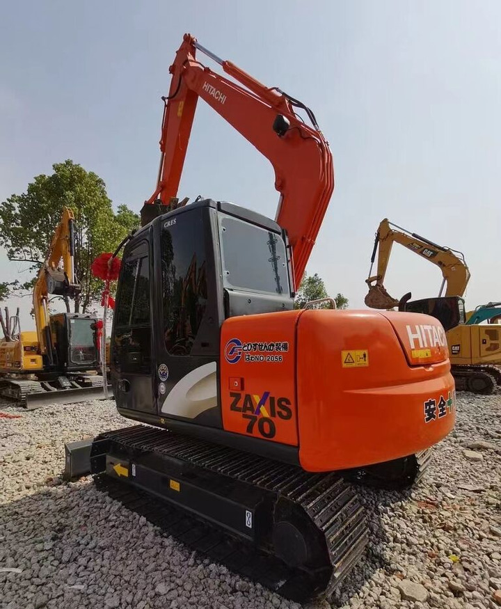 Hitachi ZX70 - Багер гасеничар: слика 3 Hitachi ZX70 - Багер гасеничар: слика 3