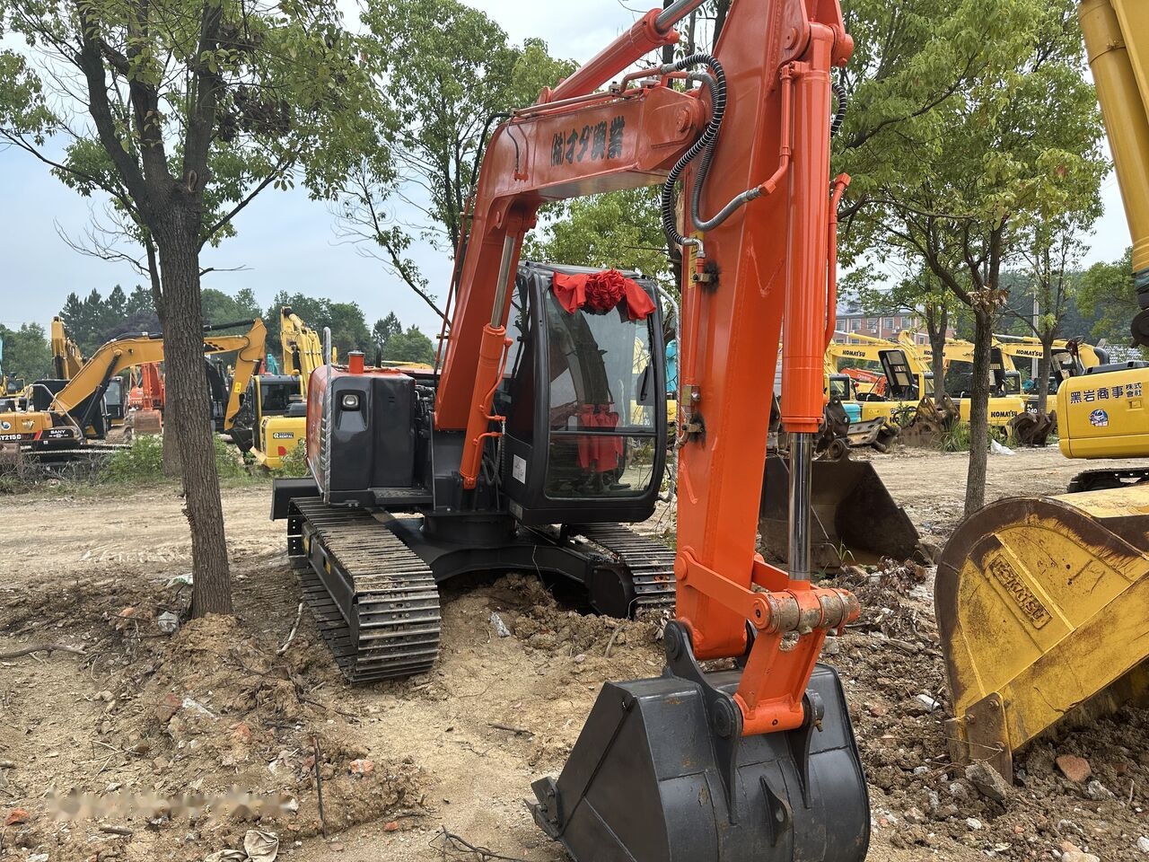 Hitachi ZX70 - Багер гасеничар: слика 3 Hitachi ZX70 - Багер гасеничар: слика 3