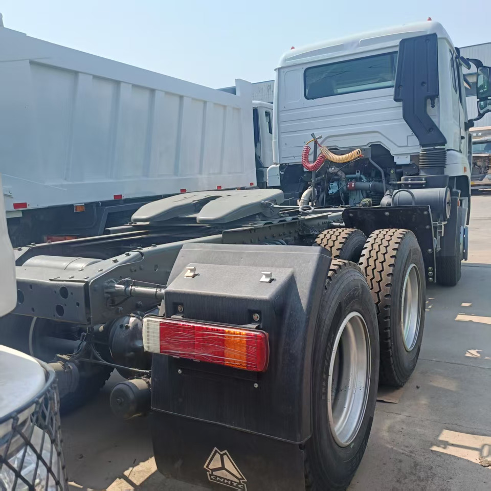 HOWO 6x4 - Камион влекач: слика 4 HOWO 6x4 - Камион влекач: слика 4