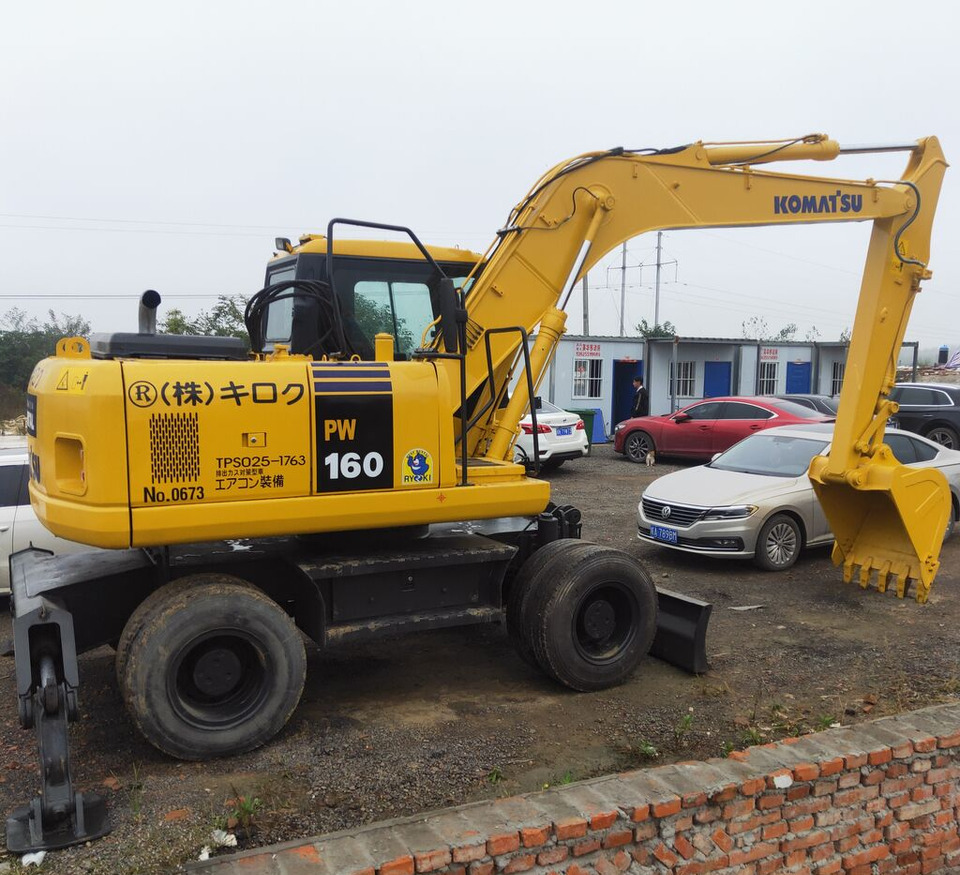 Komatsu PW160 - Багер гасеничар: слика 2 Komatsu PW160 - Багер гасеничар: слика 2