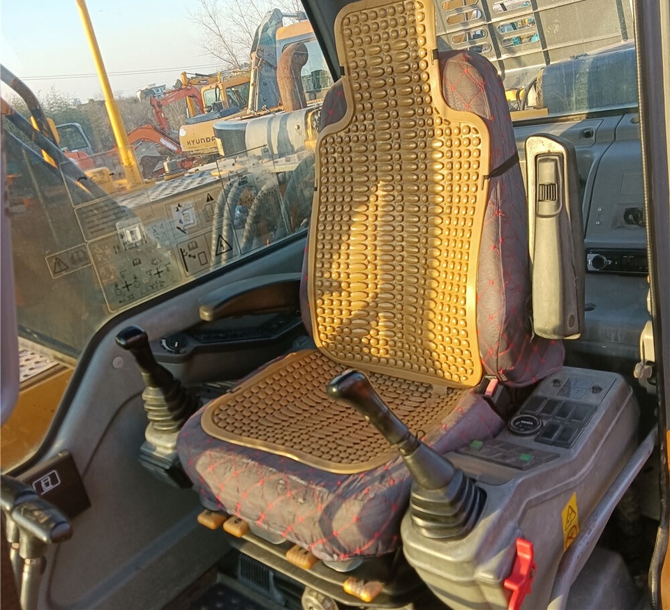 Лизинг на Volvo EC140B Volvo EC140B: слика 6