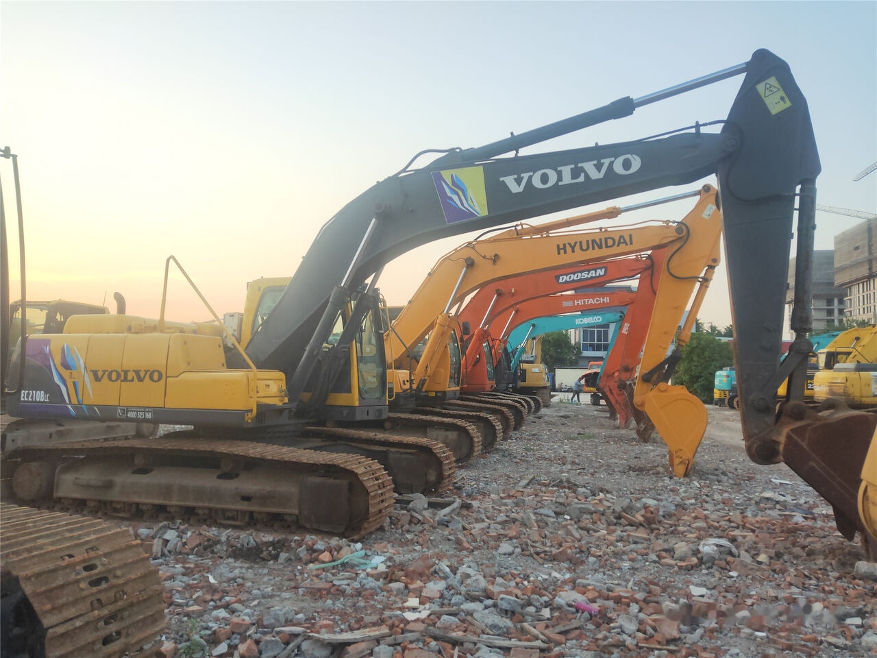 Volvo EC210BLC - Багер гасеничар: слика 5 Volvo EC210BLC - Багер гасеничар: слика 5