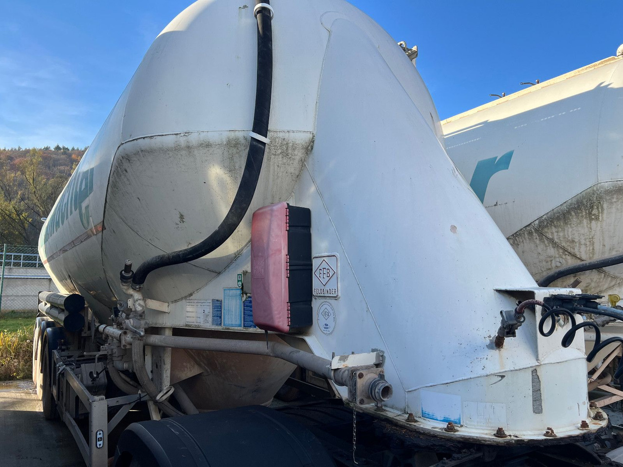 Feldbinder EUT 46,3 - Полуприколка силос: слика 3 Feldbinder EUT 46,3 - Полуприколка силос: слика 3