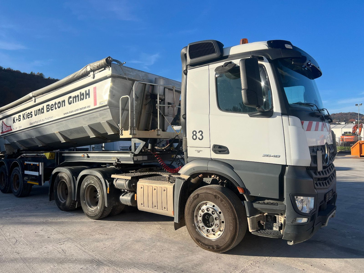 Mercedes-Benz 2648 mit Kippauflieger - Камион влекач: слика 1 Mercedes-Benz 2648 mit Kippauflieger - Камион влекач: слика 1